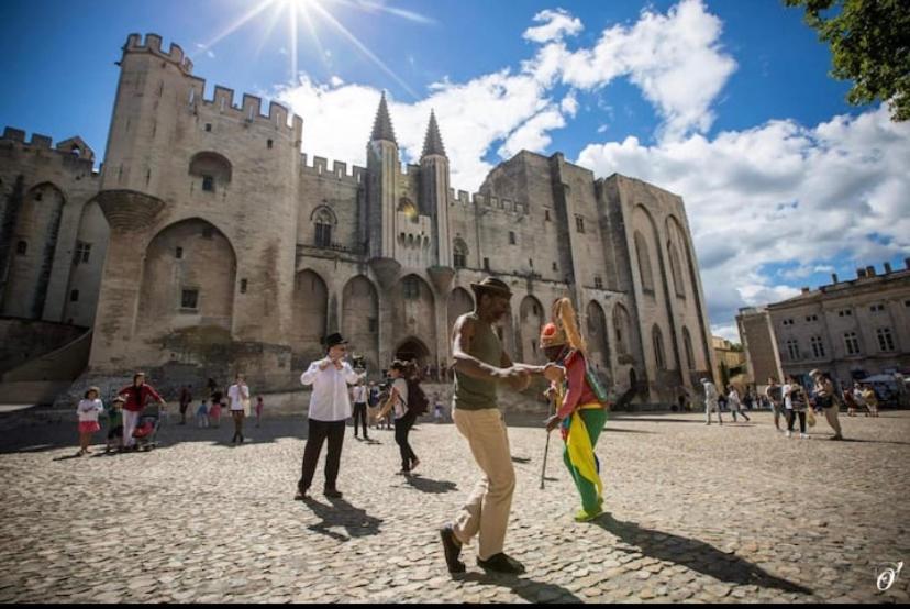 Lovely Avignon - Studio De Charme Plein Centre - Proche Palais Des Papes Exterior photo